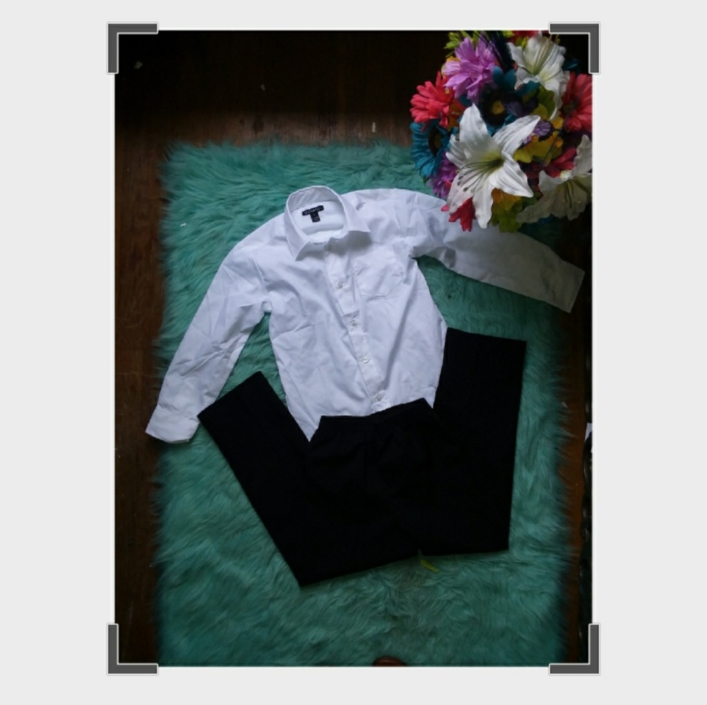 BOYS SUIT (NWOT)